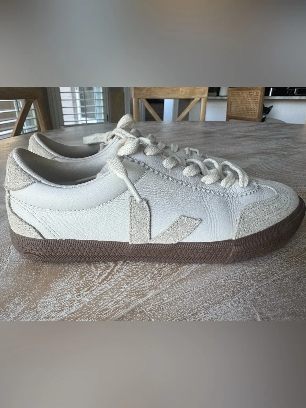Vera Volley leather sneakers size 6